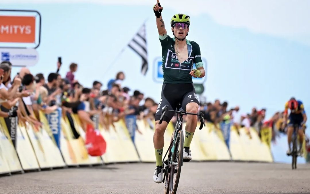 Critérium du Dauphiné: Primož Roglic snatches the lead from Remco Evenepoel on stage 6