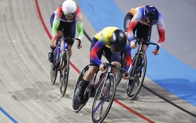 Martha Bayona, en el podio final de la Liga de Campeones UCI de Pista 2024